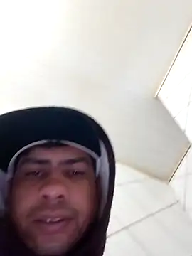 paulinhogostosinho online show from September 14, 5:31 am