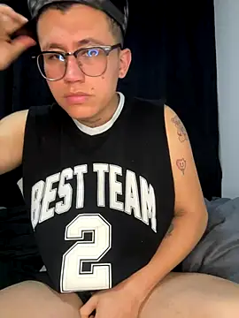 Kurtxxx22 online show from September 19, 5:08 am