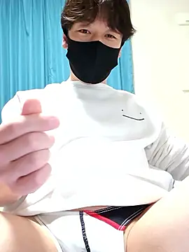 Earth 001 online show from December 3, 2:45 pm