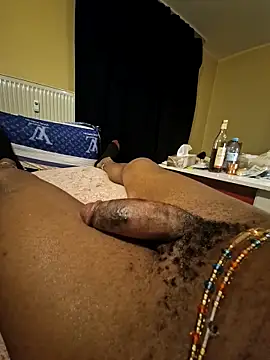 solofe19 online show from February 10, 4:39 am