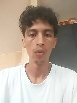 lusiboy96 online show from September 17, 8:26 am