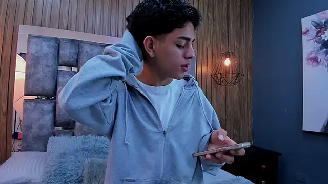 owen  johnson online show from November 19, 12:05 pm