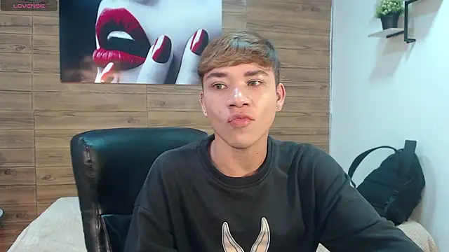 nathanclay online show from February 13, 3:46 am