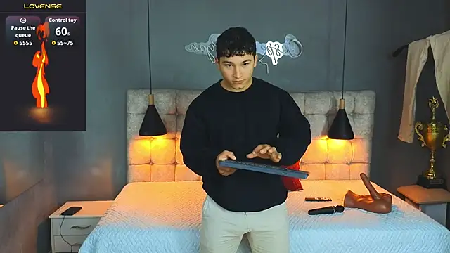 Horny nick18 online show from October 6, 1:16 pm