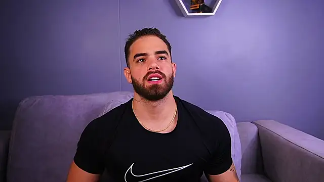 Paul Phoenix online show from December 21, 8:28 pm