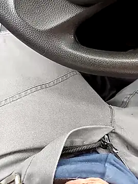 Snapshot of Micki2 chatting on September 25, 10:03 am Micki2 online show from September 25, 10:03 am