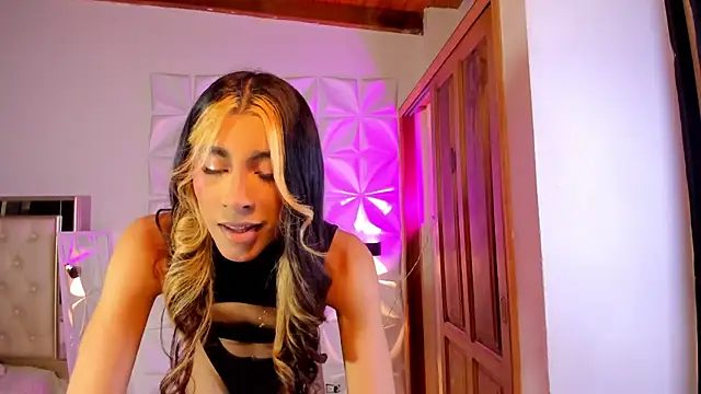 Wyatt Rose online show from January 18, 11:29 pm