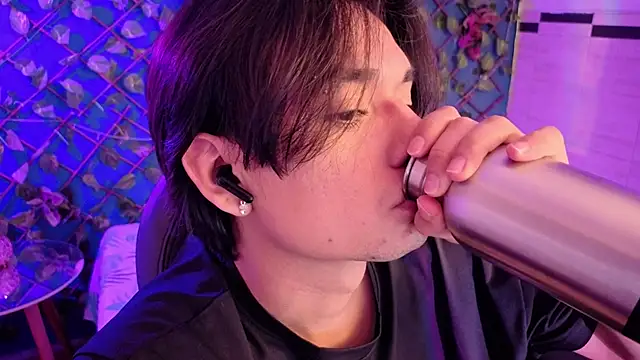 davoxer online show from March 26, 4:05 am