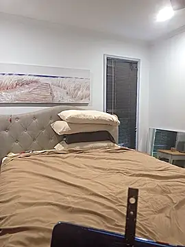 iamthepublickmasterbater online show from March 8, 9:52 pm