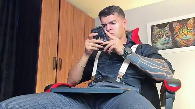 ALPHA DOMINUS  online show from November 9, 4:27 am