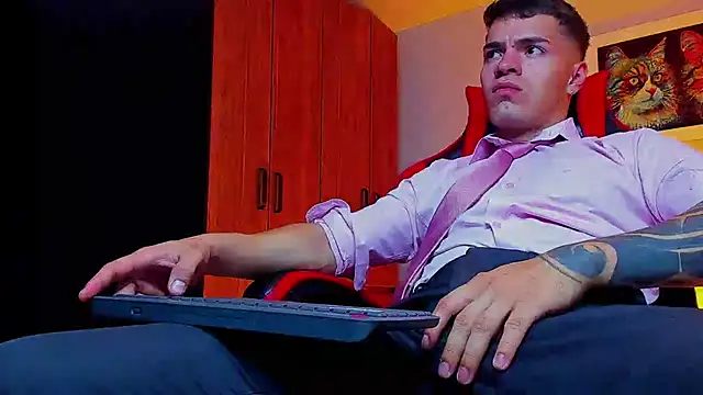 ALPHA DOMINUS  online show from September 16, 4:24 am