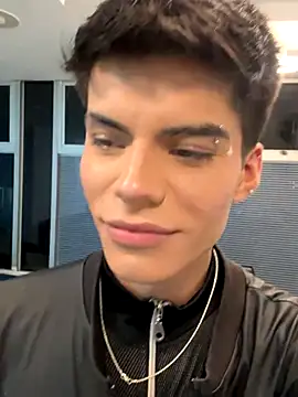 Dulcey  online show from October 23, 4:27 am