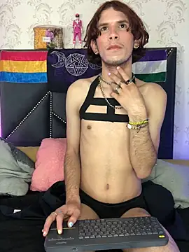 danny rios20 online show from September 25, 5:17 am