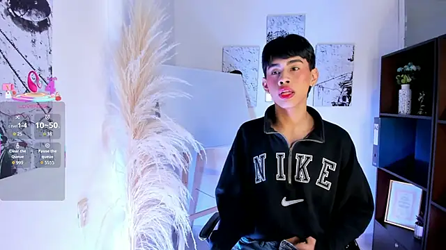 Jim twink online show from November 25, 7:49 pm