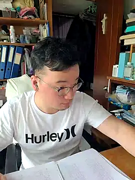 kk1m13 online show from May 10, 7:42 am