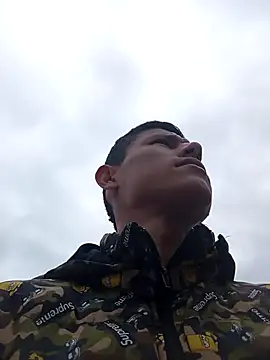 pajarics online show from September 12, 1:33 pm