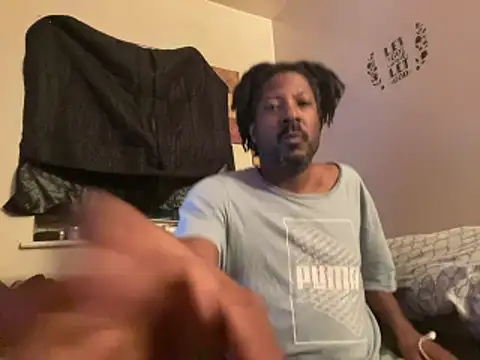 viceutk1 online show from February 17, 11:09 am