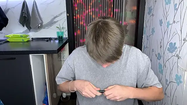 holy eggs 02 online show from September 10, 7:01 pm