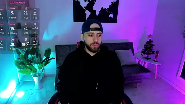 Maximo Wolff online show from December 19, 4:09 am