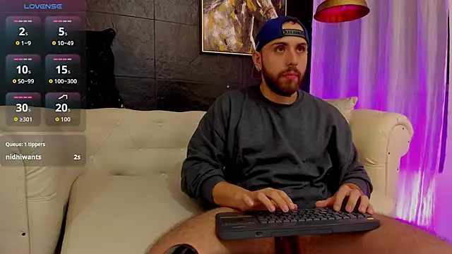 Maximo Wolff online show from November 9, 1:42 am