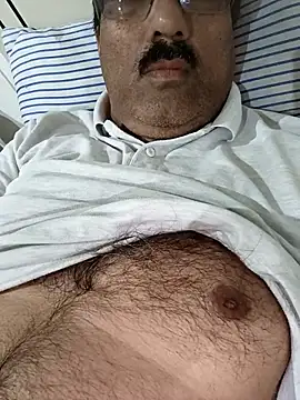 moonflower25 online show from November 13, 7:35 am