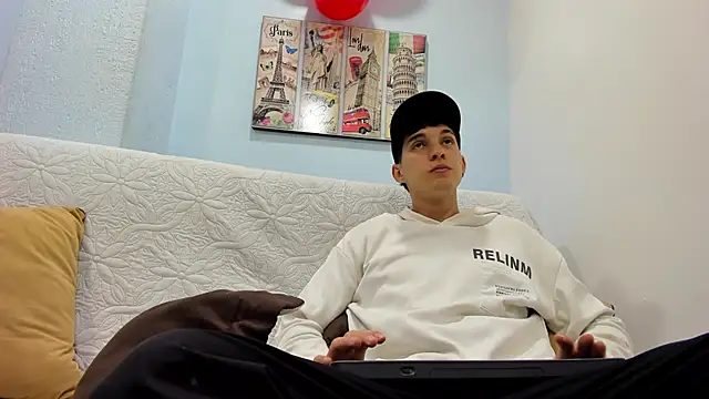 Jheampiiero online show from February 18, 9:12 pm