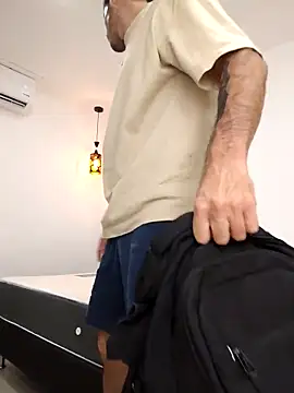 damian bull online show from September 14, 8:00 pm