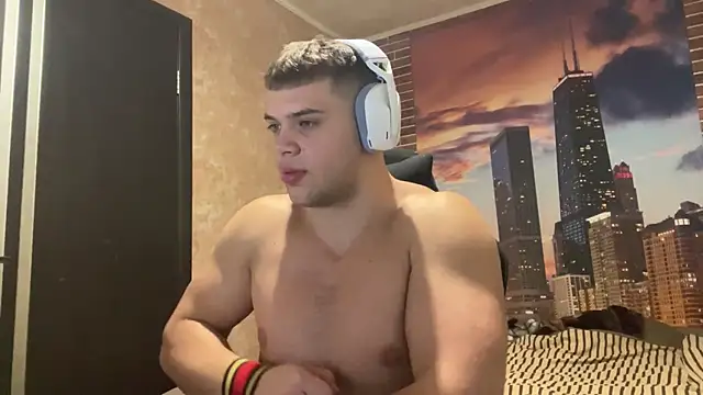 MusclePhantom online show from December 16, 10:39 pm