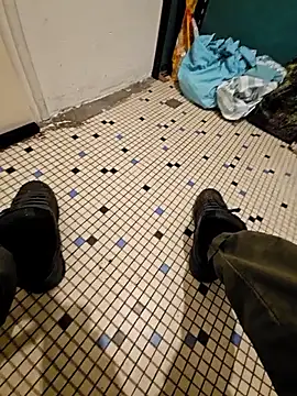 Stingles online show from March 22, 8:03 pm