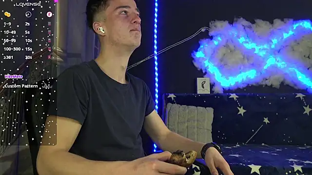 SirReed online show from December 1, 6:49 am