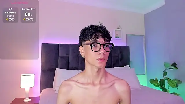 Phillicious   online show from January 5, 11:08 pm