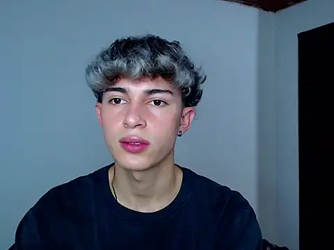 john vichenso online show from October 10, 10:23 pm