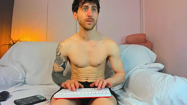 Oscar Miller  online show from April 2, 5:48 am