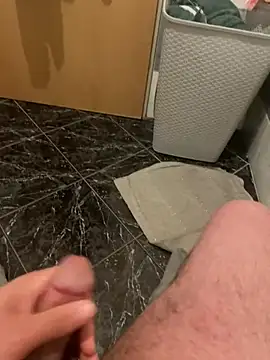 geilheit12 online show from March 1, 2:11 am