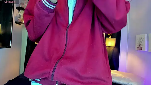 Room 69x online show from October 11, 3:43 am