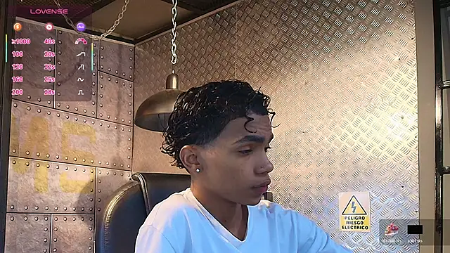 AlanCutee online show from September 18, 12:51 pm