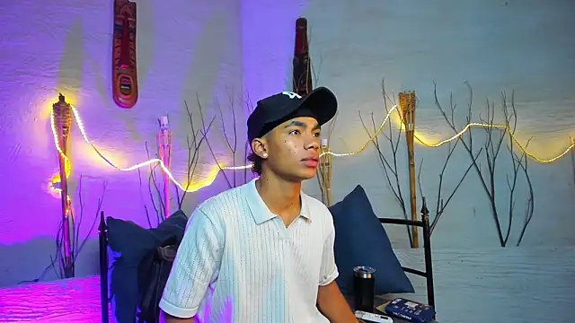 AlanCutee online show from February 12, 11:49 am