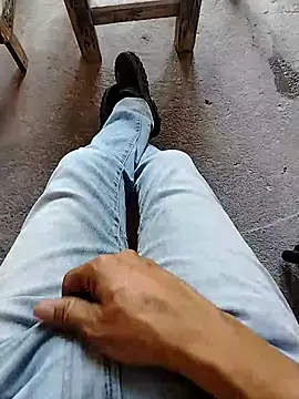 Alaver2587 online show from March 29, 6:41 pm