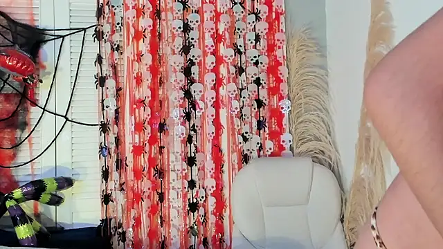 miilo wolf online show from October 14, 11:50 am