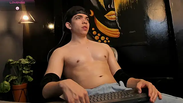 Eryonbradley online show from November 22, 12:05 pm