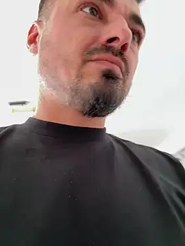 imooLoov online show from February 26, 12:28 pm