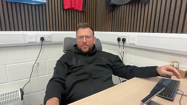 bilf1978 online show from February 16, 6:44 am