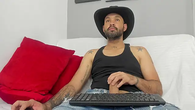 Snapshot of Zane_Cross chatting on October 3, 12:10 pm Zane Cross online show from October 3, 12:10 pm
