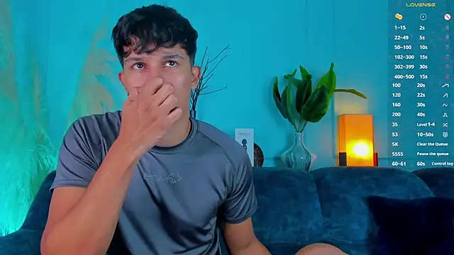 Leo Savage  online show from February 20, 5:04 am