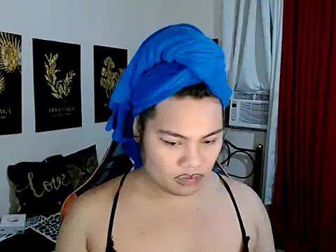 TSbrianaHugeCock online show from December 4, 5:31 pm