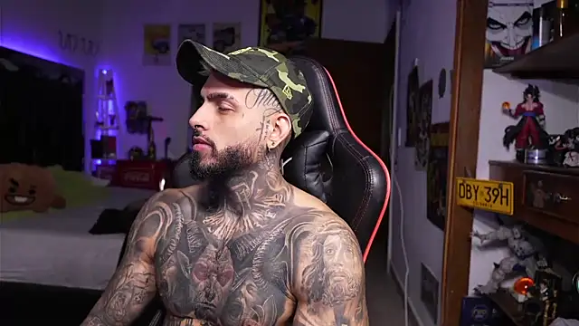 logan hugh8 online show from April 15, 1:05 am