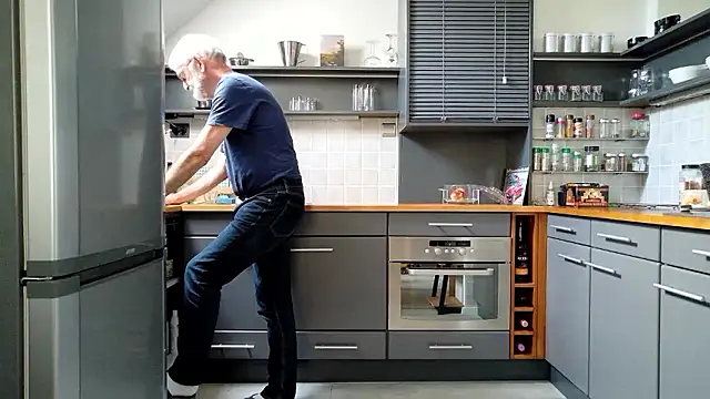 ewaldwillems99 online show from January 16, 2:20 pm