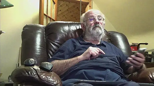 janzer13 online show from November 17, 7:06 pm