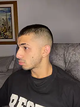 ArturoCardona  online show from October 5, 1:31 am