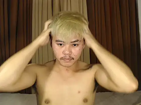 hot emman online show from April 11, 8:29 am